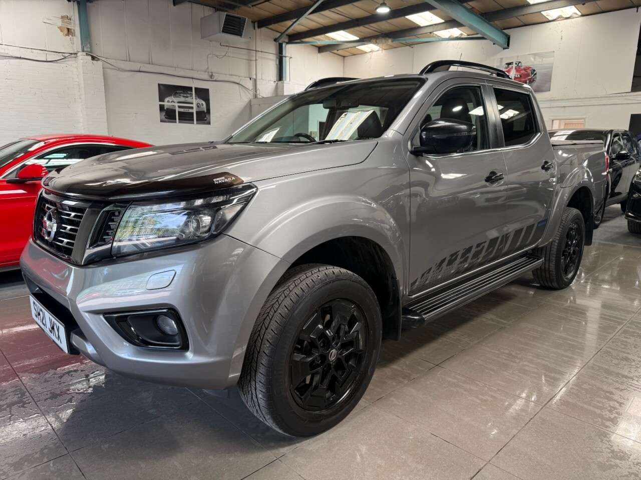 A 2021 NISSAN NAVARA 2.3 dCi N-Guard Pickup Double Cab 4dr Diesel Manual 4WD Euro 6 (s/s) (190 p A 2021 NISSAN NAVARA 2.3 dCi N-Guard Pickup Double Cab 4dr Diesel Manual 4WD Euro 6 (s/s) (190 p