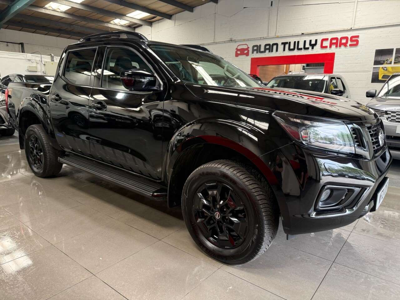 A 2021 NISSAN NAVARA 2.3 dCi N-Guard Pickup Double Cab 4dr Diesel Auto 4WD Euro 6 (190 ps) A 2021 NISSAN NAVARA 2.3 dCi N-Guard Pickup Double Cab 4dr Diesel Auto 4WD Euro 6 (190 ps)