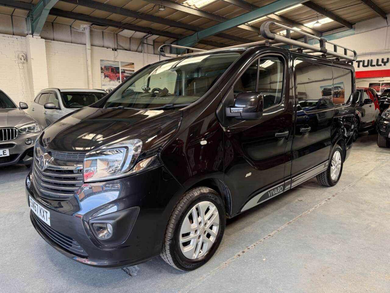 A 2017 VAUXHALL VIVARO 1.6 CDTi 2700 BiTurbo ecoTEC Limited Edition Nav Panel Van 5dr Diesel Manua A 2017 VAUXHALL VIVARO 1.6 CDTi 2700 BiTurbo ecoTEC Limited Edition Nav Panel Van 5dr Diesel Manua