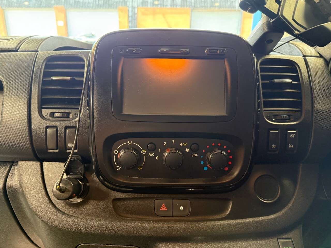 2017 VAUXHALL VIVARO 2017 VAUXHALL VIVARO