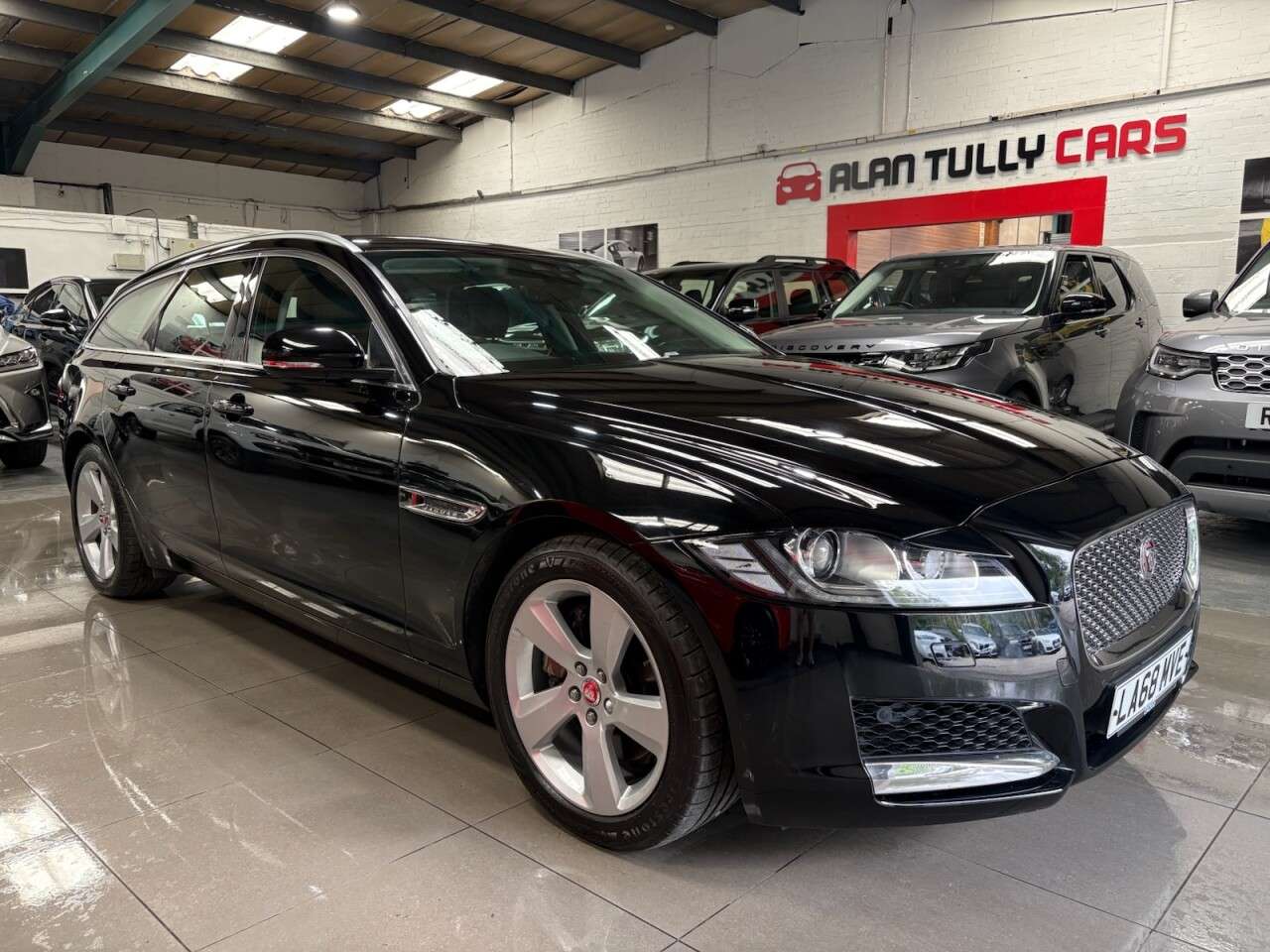 A 2019 JAGUAR XF 2.0i Portfolio GPF Sportbrake 5dr Petrol Auto Euro 6 (s/s) (250 ps) A 2019 JAGUAR XF 2.0i Portfolio GPF Sportbrake 5dr Petrol Auto Euro 6 (s/s) (250 ps)