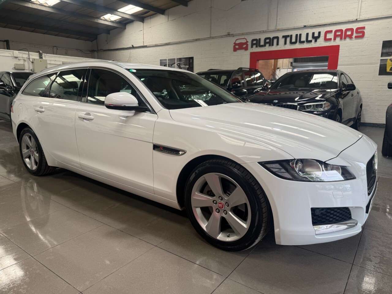 A 2019 JAGUAR XF 2.0i Portfolio GPF Sportbrake 5dr Petrol Auto Euro 6 (s/s) (250 ps) A 2019 JAGUAR XF 2.0i Portfolio GPF Sportbrake 5dr Petrol Auto Euro 6 (s/s) (250 ps)