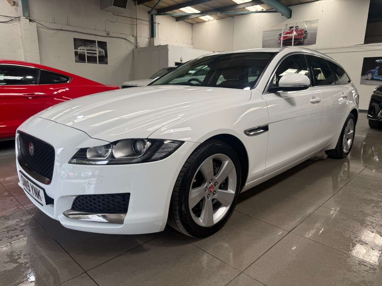 A 2019 JAGUAR XF 2.0i Portfolio GPF Sportbrake 5dr Petrol Auto Euro 6 (s/s) (250 ps) A 2019 JAGUAR XF 2.0i Portfolio GPF Sportbrake 5dr Petrol Auto Euro 6 (s/s) (250 ps)