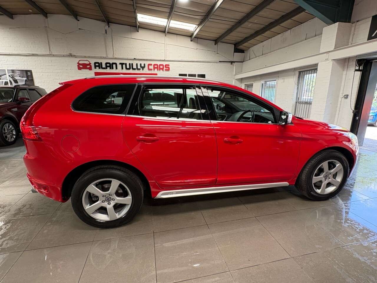 2013 VOLVO XC60 2013 VOLVO XC60