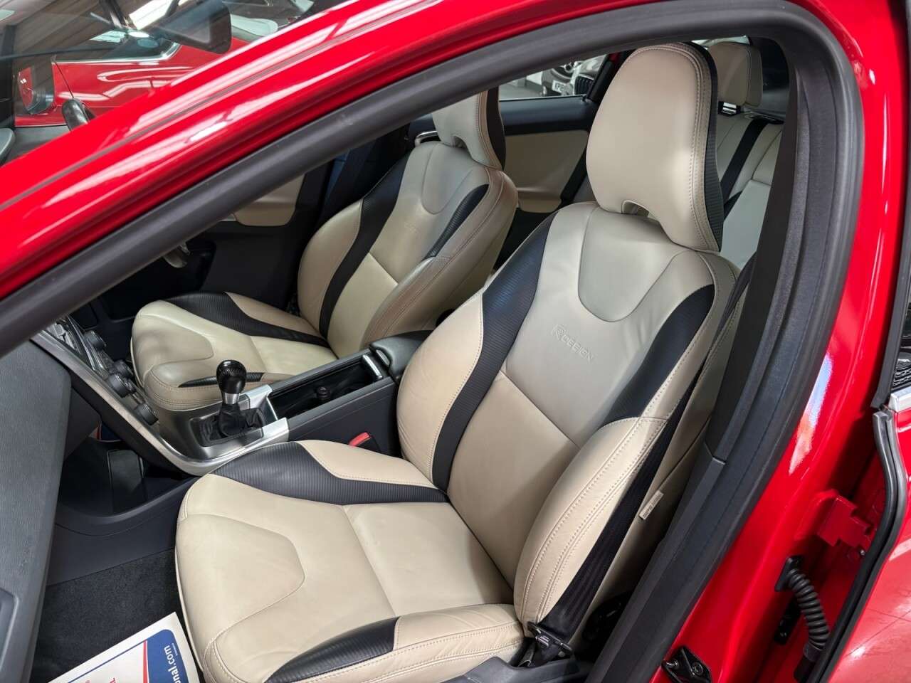 2013 VOLVO XC60 2013 VOLVO XC60