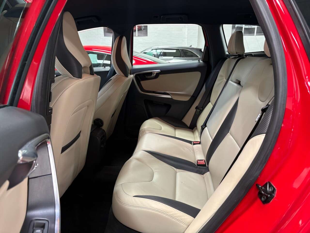 2013 VOLVO XC60 2013 VOLVO XC60
