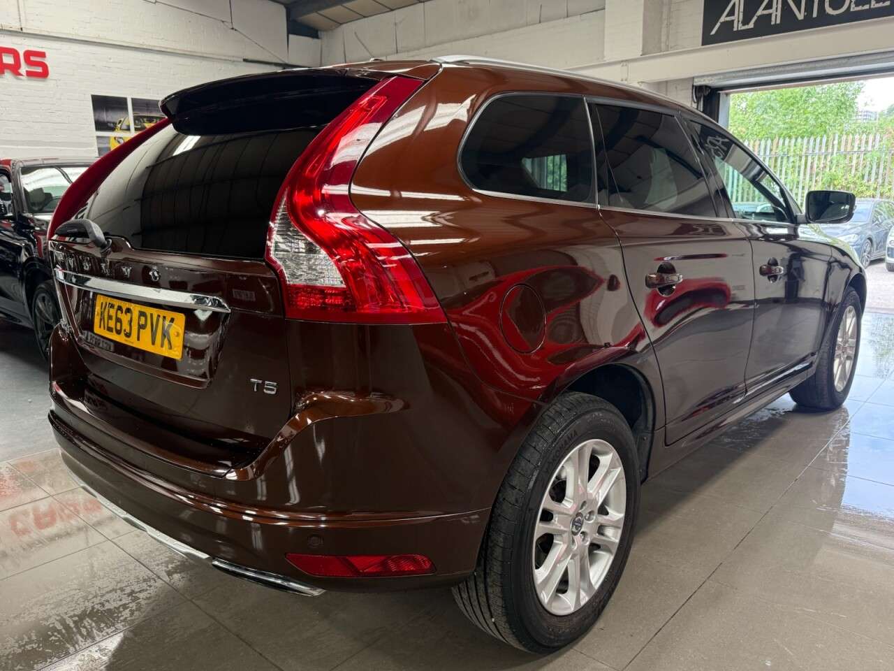 2013 VOLVO XC60 2013 VOLVO XC60