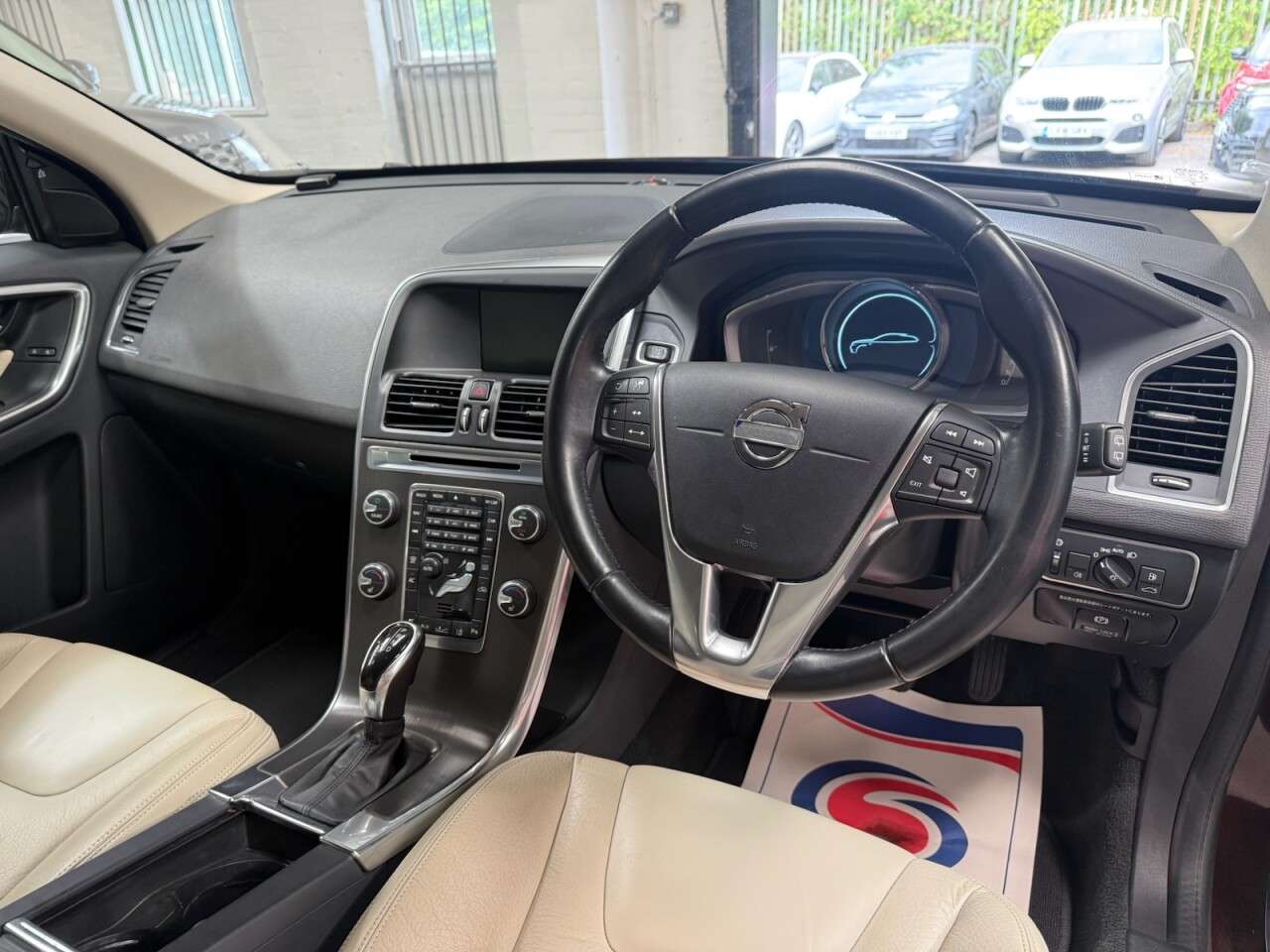 2013 VOLVO XC60 2013 VOLVO XC60