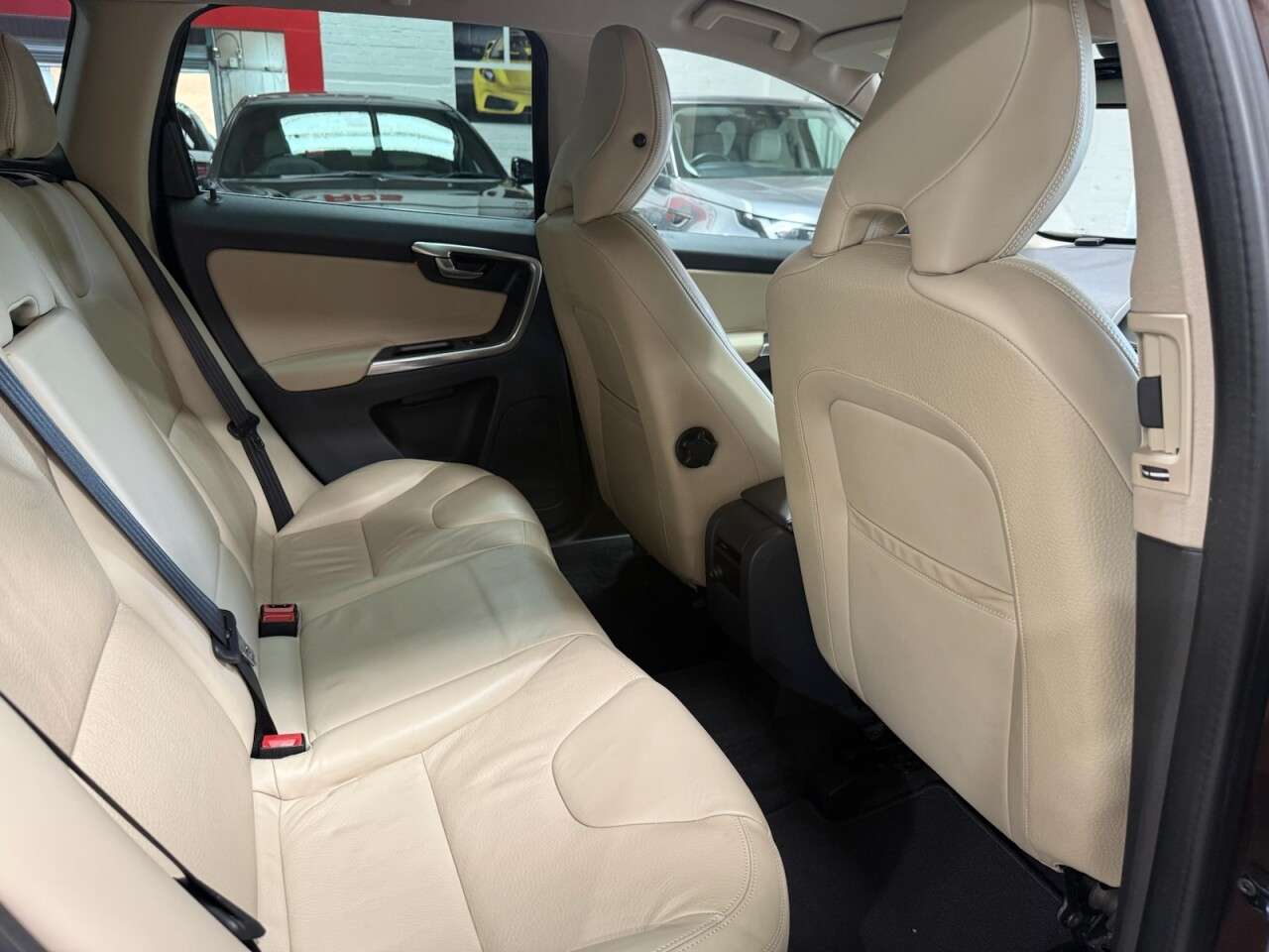 2013 VOLVO XC60 2013 VOLVO XC60