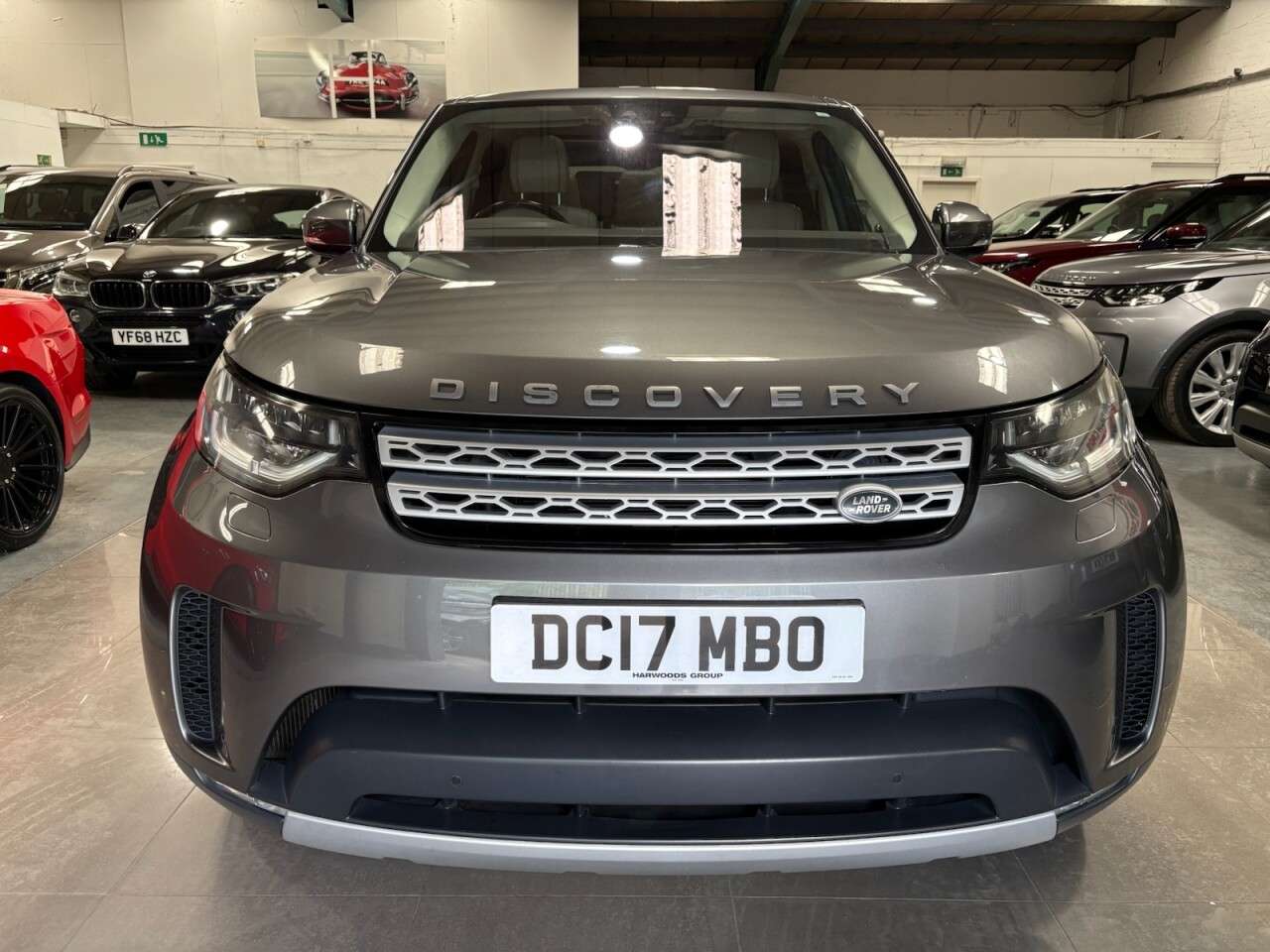 A 2017 LAND ROVER DISCOVERY 3.0 TD V6 HSE SUV 5dr Diesel Auto 4WD Euro 6 (s/s) (258 ps) A 2017 LAND ROVER DISCOVERY 3.0 TD V6 HSE SUV 5dr Diesel Auto 4WD Euro 6 (s/s) (258 ps)