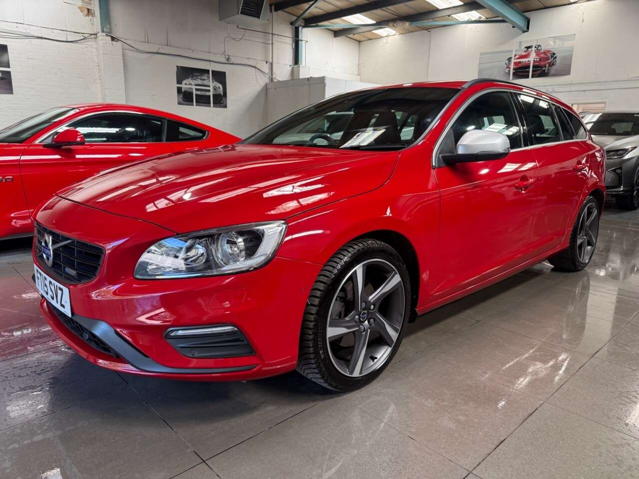 A 2015 VOLVO V60 2.0 D4 R-Design Nav Estate 5dr Diesel Manual Euro 6 (s/s) (181 ps) A 2015 VOLVO V60 2.0 D4 R-Design Nav Estate 5dr Diesel Manual Euro 6 (s/s) (181 ps)
