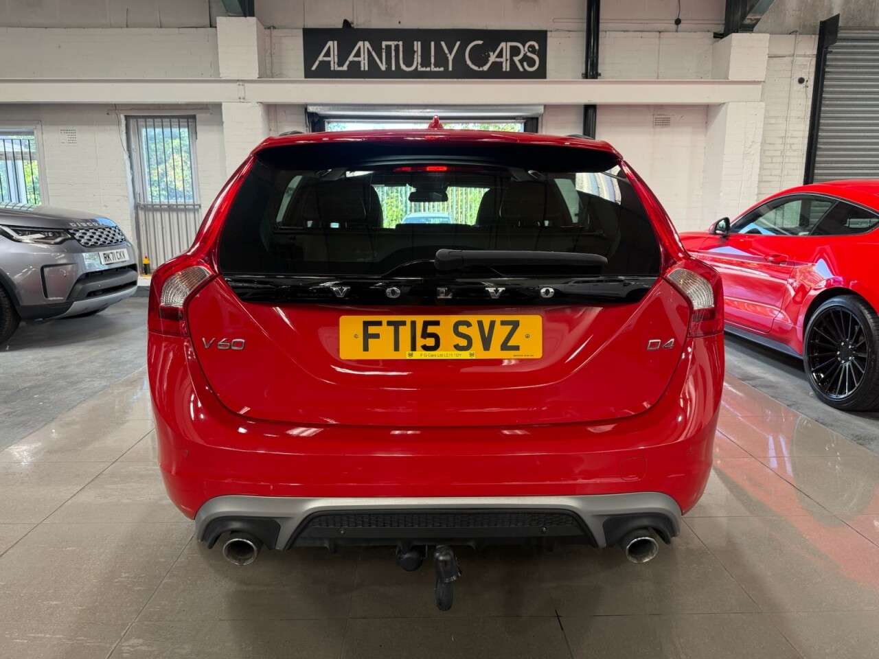 A 2015 VOLVO V60 2.0 D4 R-Design Nav Estate 5dr Diesel Manual Euro 6 (s/s) (181 ps) A 2015 VOLVO V60 2.0 D4 R-Design Nav Estate 5dr Diesel Manual Euro 6 (s/s) (181 ps)