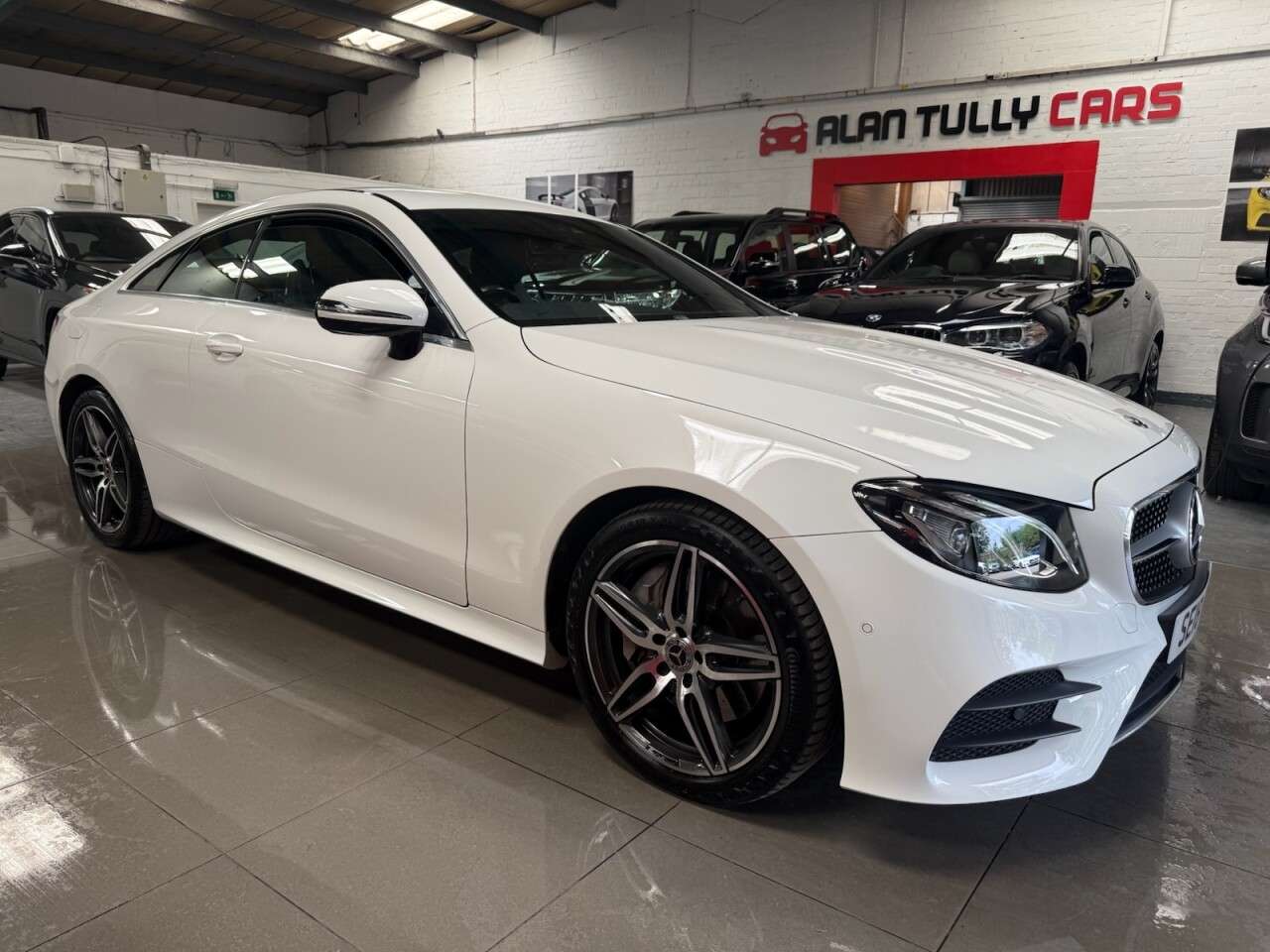 A 2018 MERCEDES-BENZ E CLASS 3.0 E350d V6 AMG Line Coupe 2dr Diesel G-Tronic+ 4MATIC Euro 6 (s/s) (258 p A 2018 MERCEDES-BENZ E CLASS 3.0 E350d V6 AMG Line Coupe 2dr Diesel G-Tronic+ 4MATIC Euro 6 (s/s) (258 p