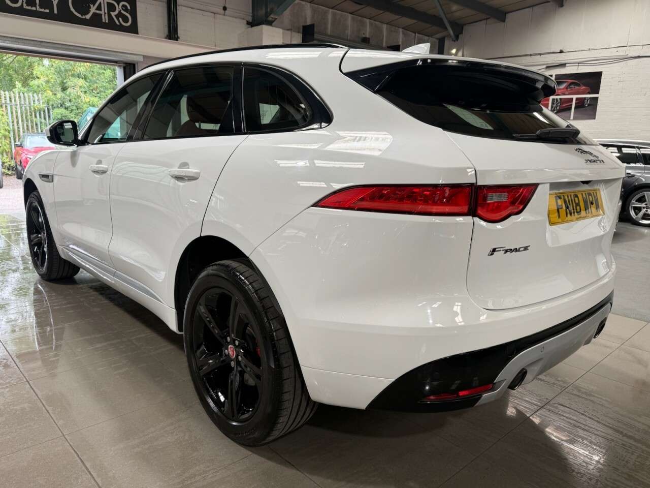 2018 JAGUAR F-PACE 2018 JAGUAR F-PACE