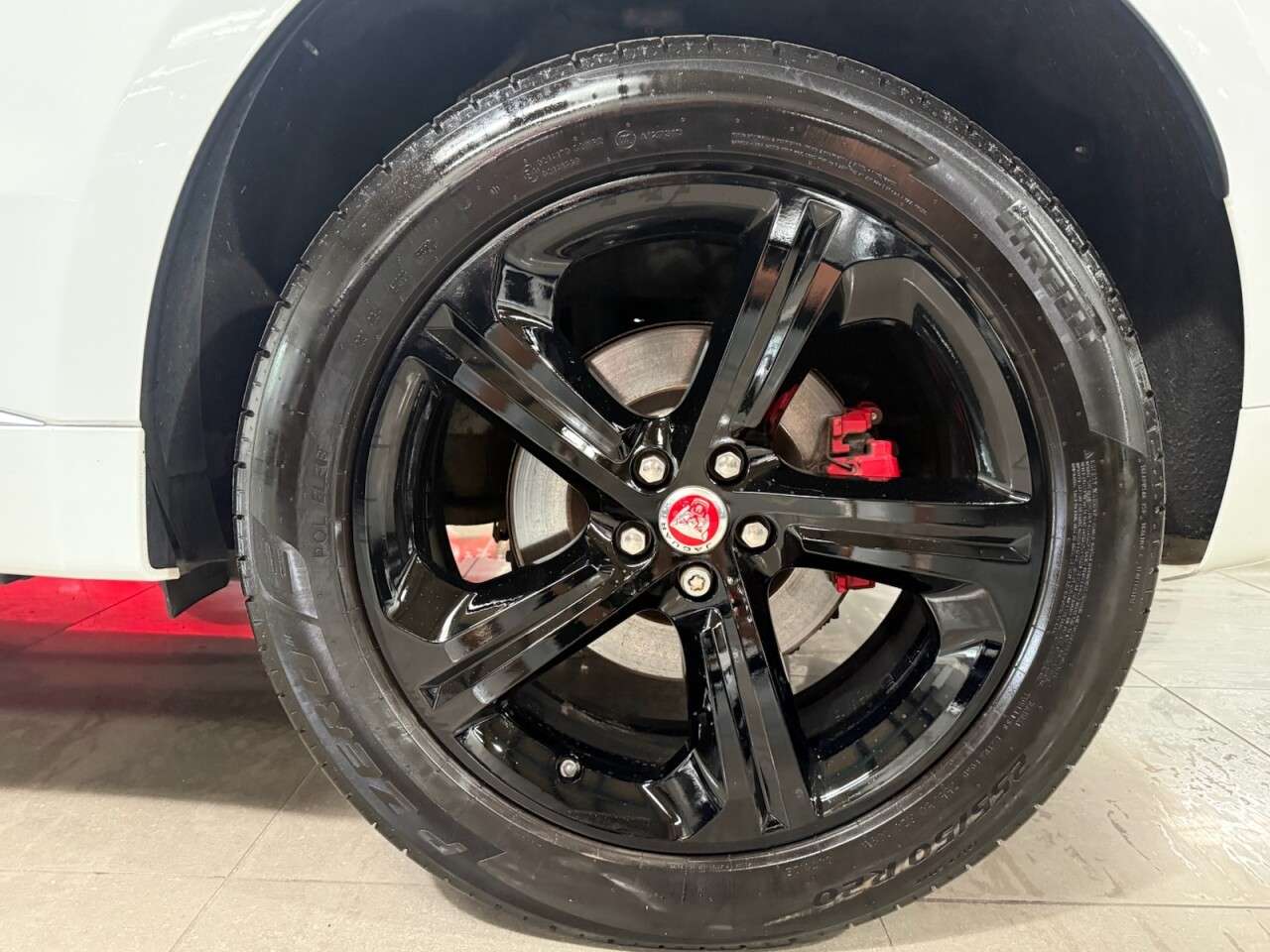 2018 JAGUAR F-PACE 2018 JAGUAR F-PACE