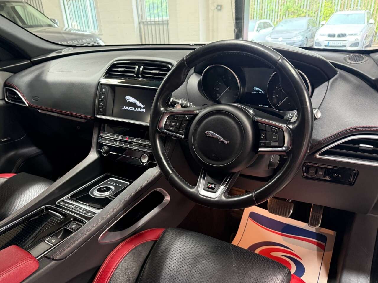 2018 JAGUAR F-PACE 2018 JAGUAR F-PACE