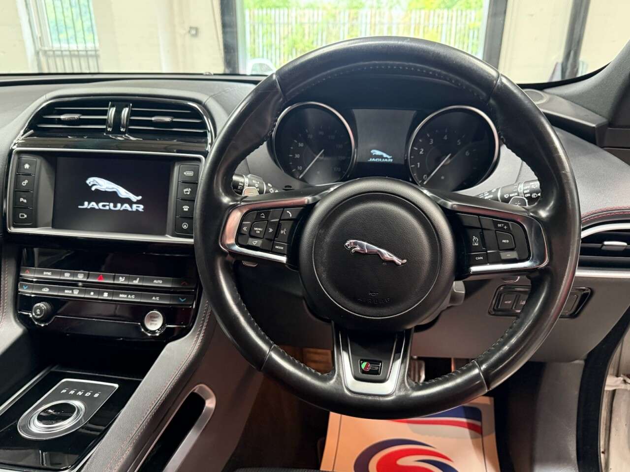 2018 JAGUAR F-PACE 2018 JAGUAR F-PACE