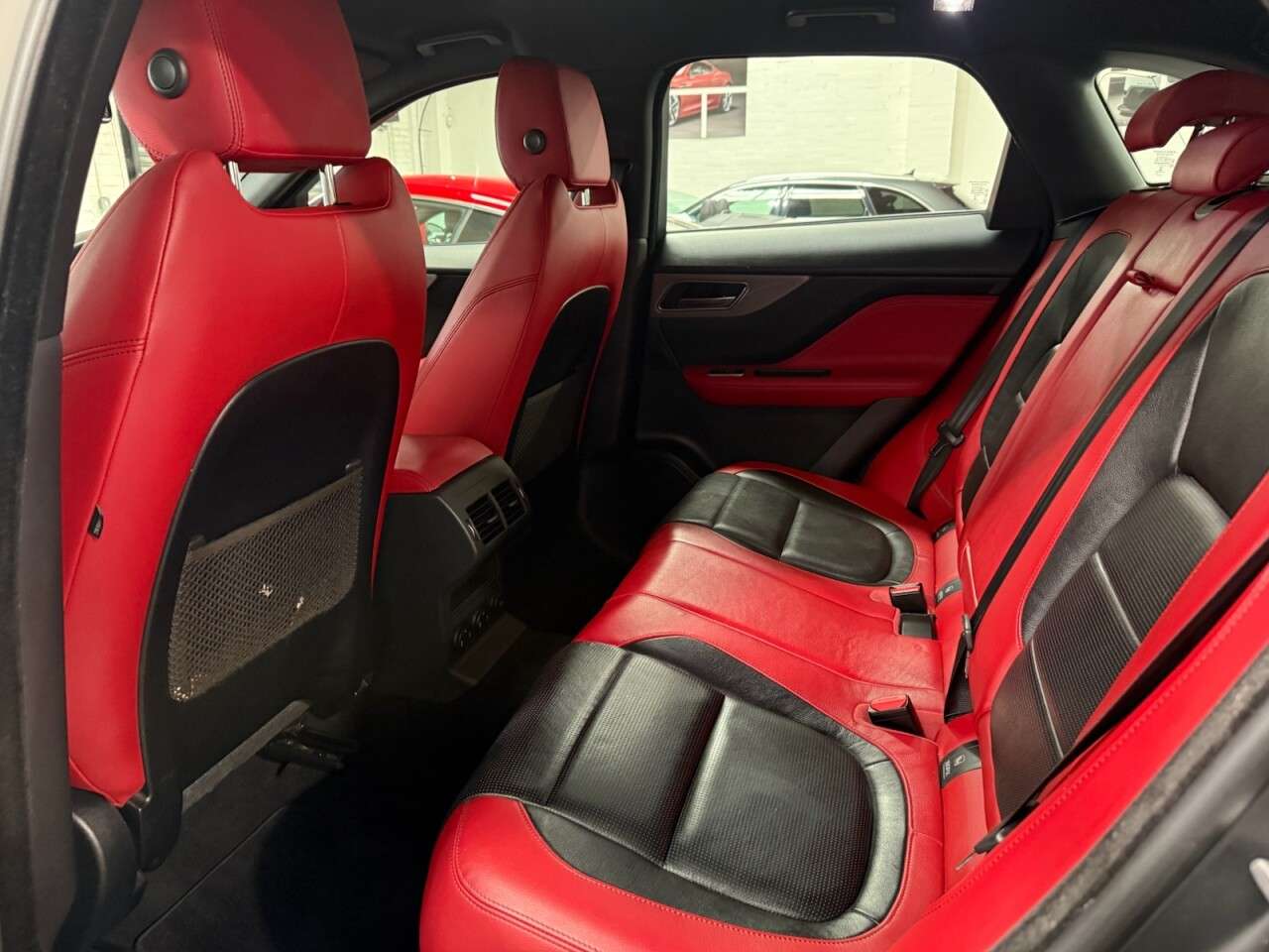 2018 JAGUAR F-PACE 2018 JAGUAR F-PACE