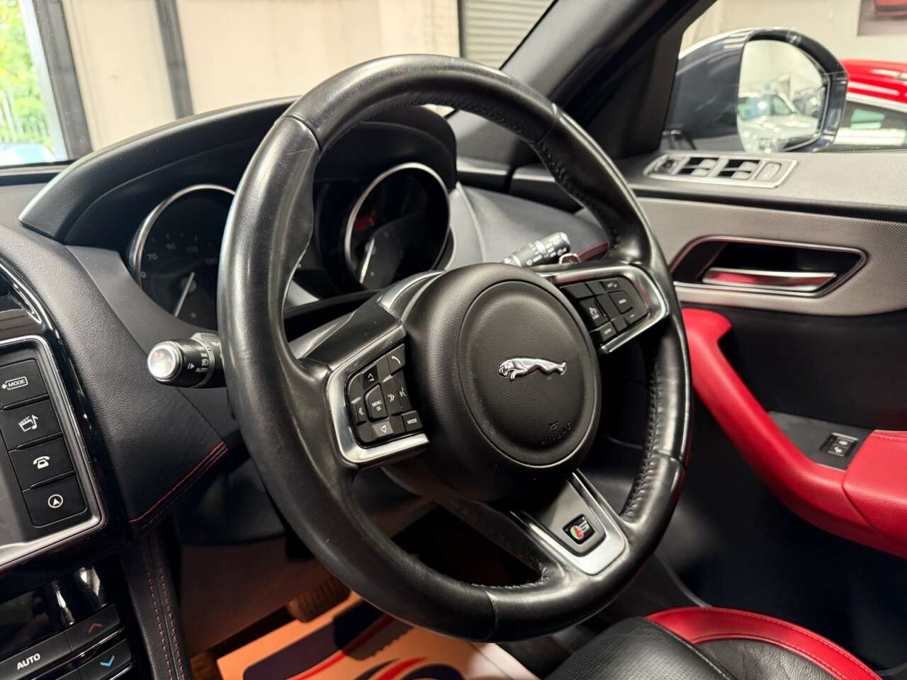 2018 JAGUAR F-PACE 2018 JAGUAR F-PACE