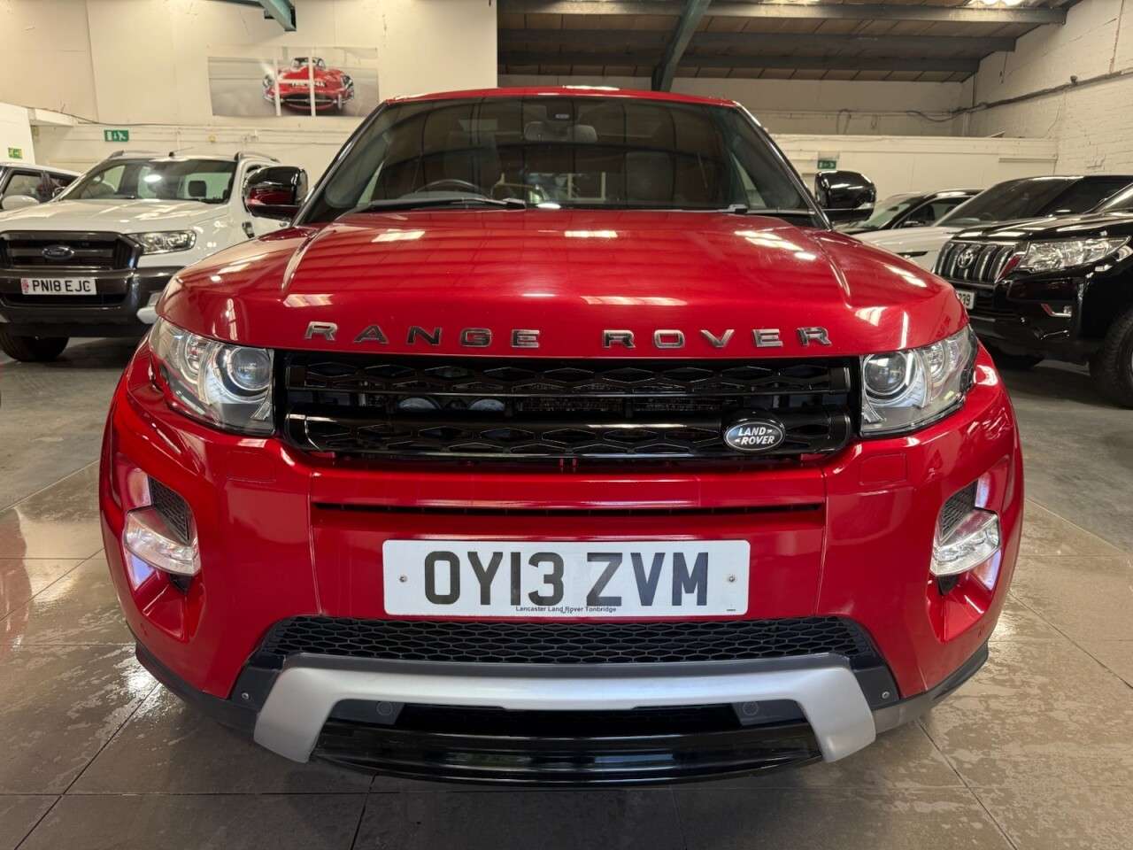 A 2013 LAND ROVER RANGE ROVER EVOQUE 2.2 SD4 Dynamic SUV 5dr Diesel Auto 4WD Euro 5 (190 ps) A 2013 LAND ROVER RANGE ROVER EVOQUE 2.2 SD4 Dynamic SUV 5dr Diesel Auto 4WD Euro 5 (190 ps)