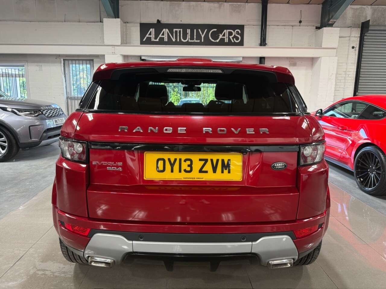 A 2013 LAND ROVER RANGE ROVER EVOQUE 2.2 SD4 Dynamic SUV 5dr Diesel Auto 4WD Euro 5 (190 ps) A 2013 LAND ROVER RANGE ROVER EVOQUE 2.2 SD4 Dynamic SUV 5dr Diesel Auto 4WD Euro 5 (190 ps)