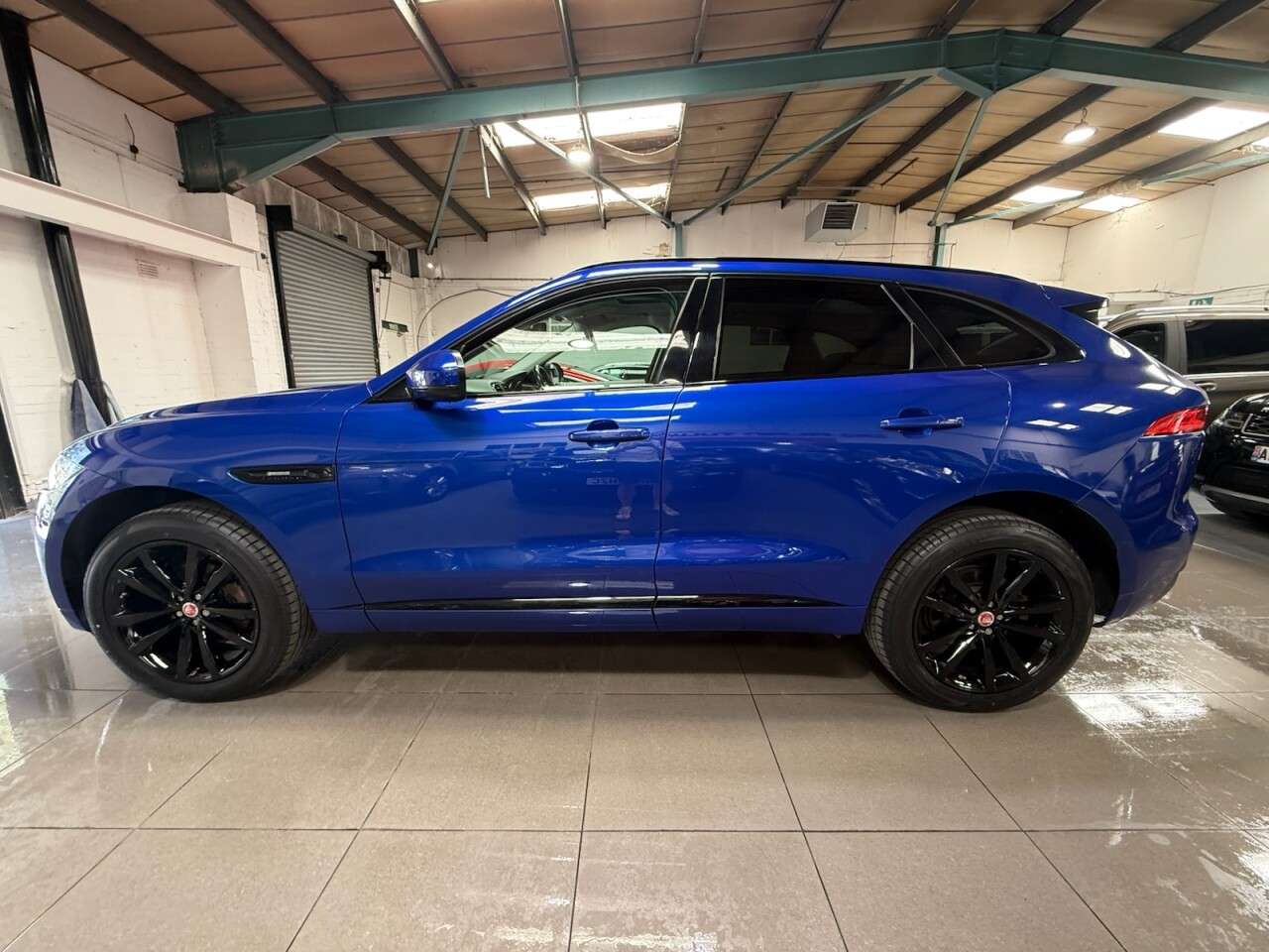 2018 JAGUAR F-PACE 2018 JAGUAR F-PACE