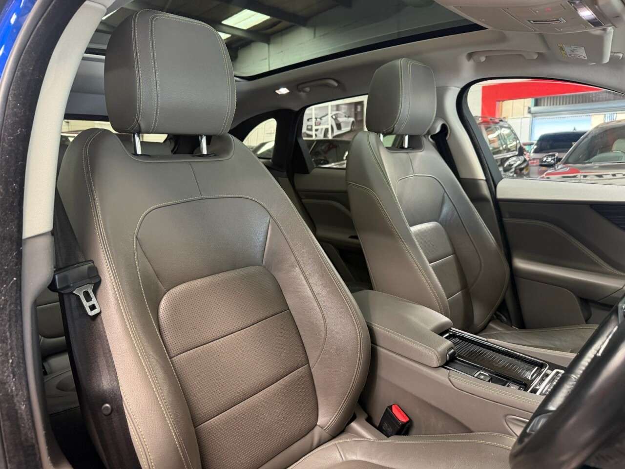 2018 JAGUAR F-PACE 2018 JAGUAR F-PACE