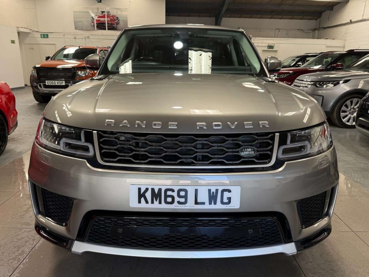 A 2019 LAND ROVER RANGE ROVER SPORT 3.0 SD V6 HSE SUV 5dr Diesel Auto 4WD Euro 6 (s/s) (306 ps) ++7 SEATS++ A 2019 LAND ROVER RANGE ROVER SPORT 3.0 SD V6 HSE SUV 5dr Diesel Auto 4WD Euro 6 (s/s) (306 ps) ++7 SEATS++