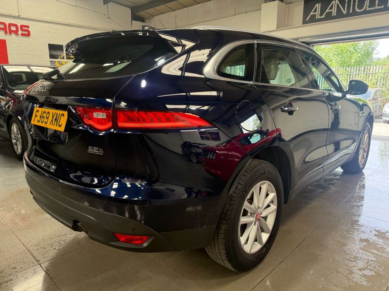 2019 JAGUAR F-PACE 2019 JAGUAR F-PACE
