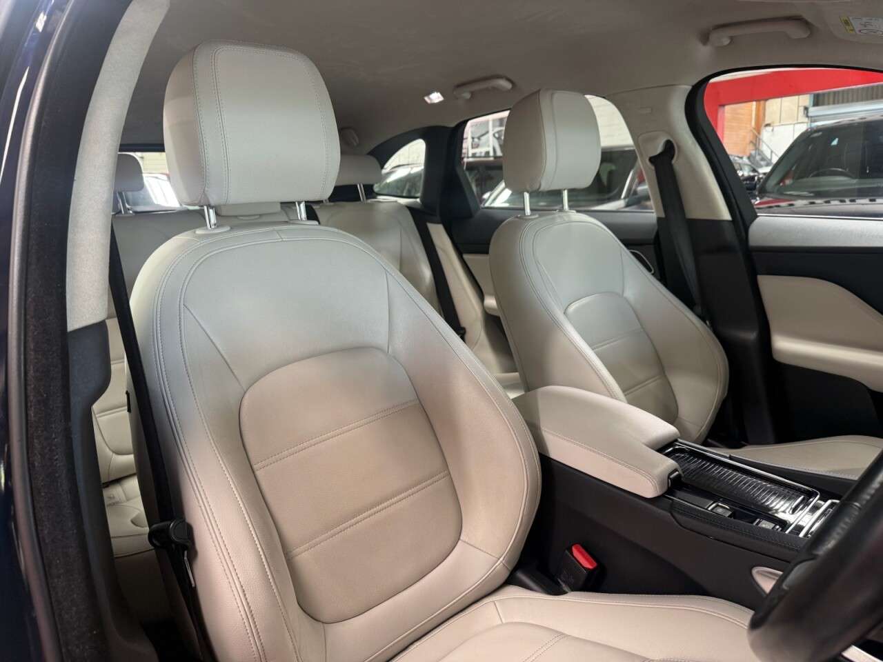 2019 JAGUAR F-PACE 2019 JAGUAR F-PACE