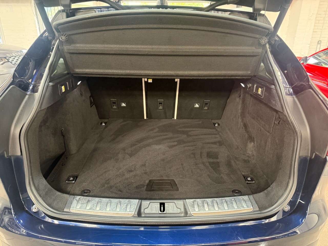 2019 JAGUAR F-PACE 2019 JAGUAR F-PACE