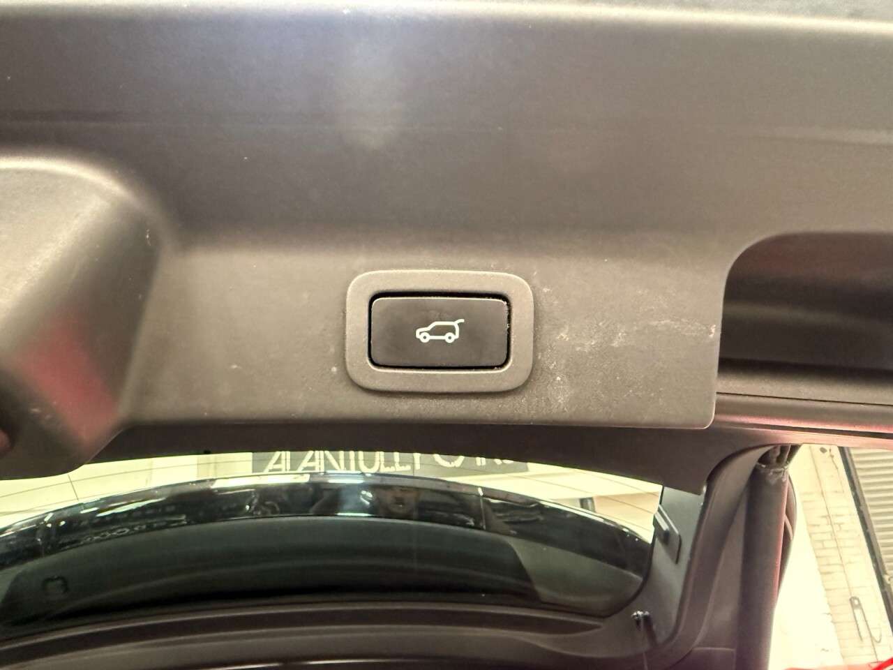 2019 JAGUAR F-PACE 2019 JAGUAR F-PACE