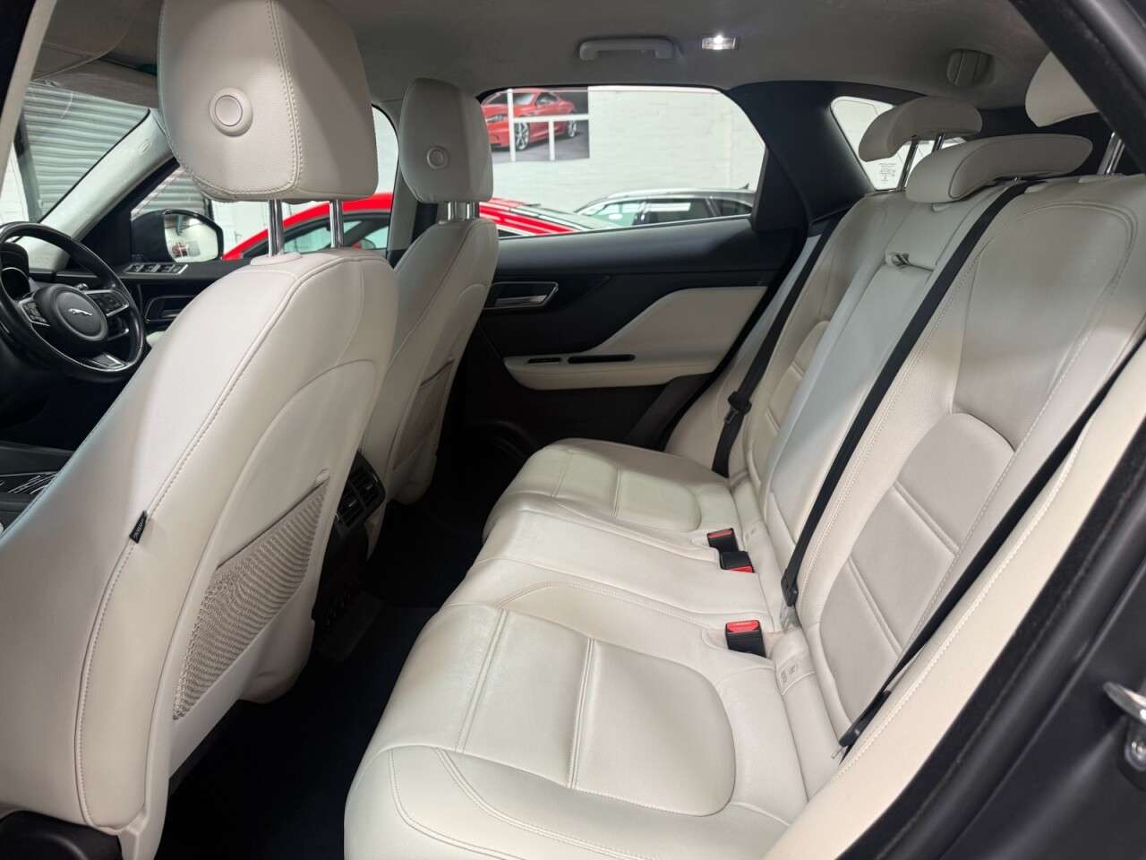 2019 JAGUAR F-PACE 2019 JAGUAR F-PACE