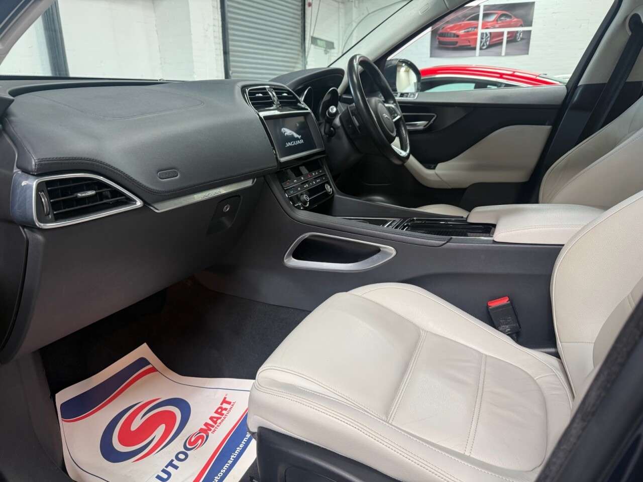 2019 JAGUAR F-PACE 2019 JAGUAR F-PACE