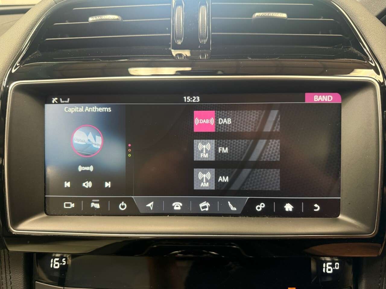 2019 JAGUAR F-PACE 2019 JAGUAR F-PACE