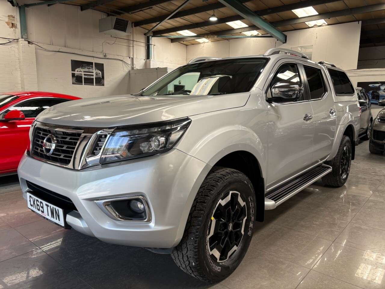 A 2019 NISSAN NAVARA 2.3 dCi Tekna Pickup Double Cab 4dr Diesel Auto 4WD Euro 6 (190 ps) A 2019 NISSAN NAVARA 2.3 dCi Tekna Pickup Double Cab 4dr Diesel Auto 4WD Euro 6 (190 ps)