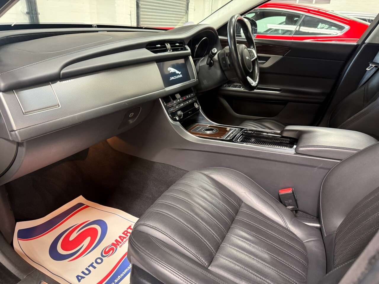 2018 JAGUAR XF 2018 JAGUAR XF