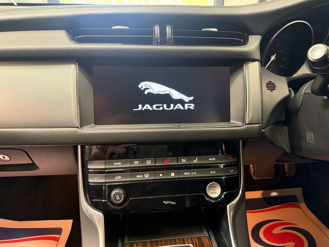 2018 JAGUAR XF 2018 JAGUAR XF