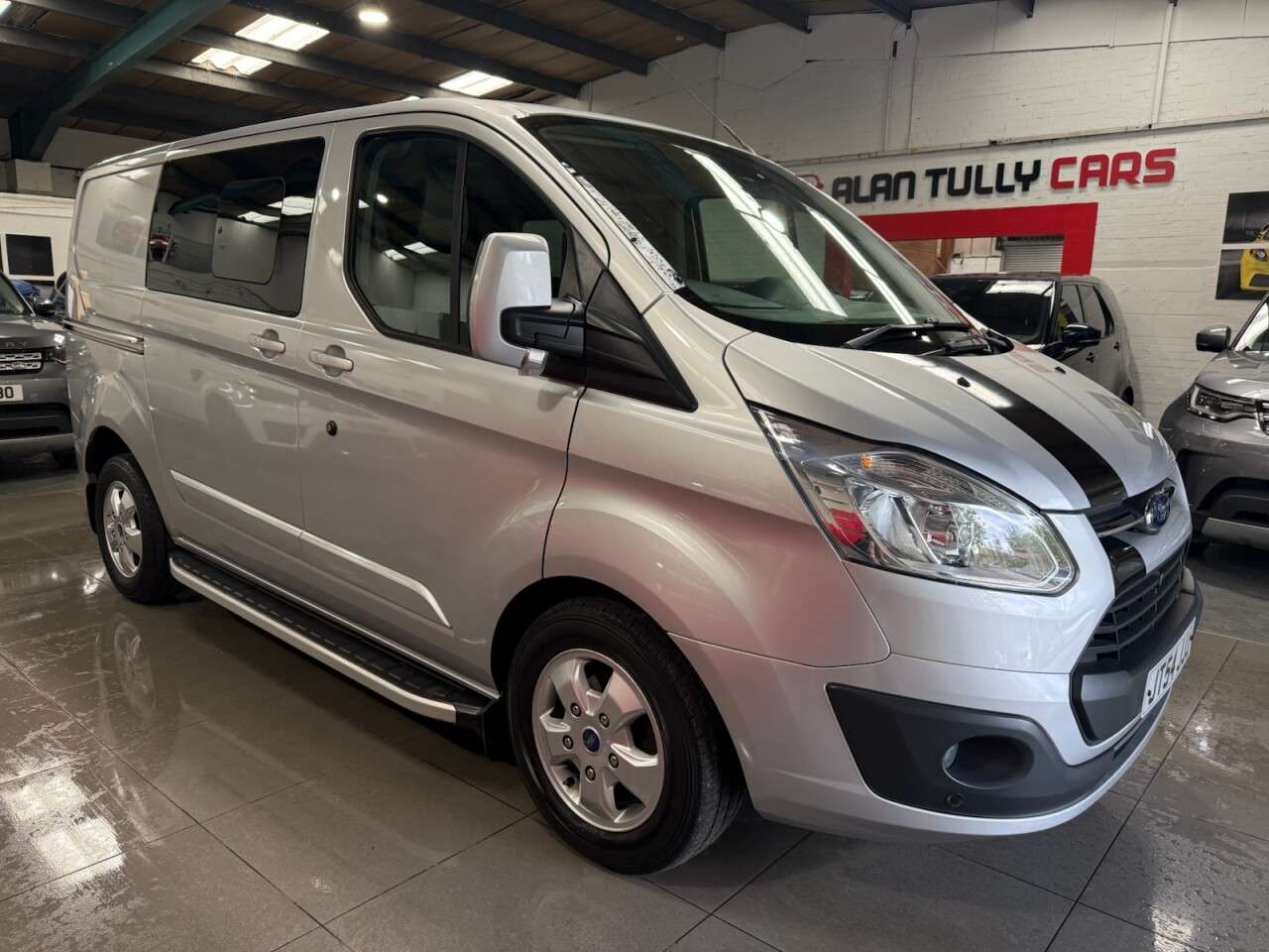 A 2017 FORD TRANSIT CUSTOM 2.0 TDCi 290 Limited Combi Van 6dr Diesel Automatic L1 H1 (165 g/km, 168 bh A 2017 FORD TRANSIT CUSTOM 2.0 TDCi 290 Limited Combi Van 6dr Diesel Automatic L1 H1 (165 g/km, 168 bh