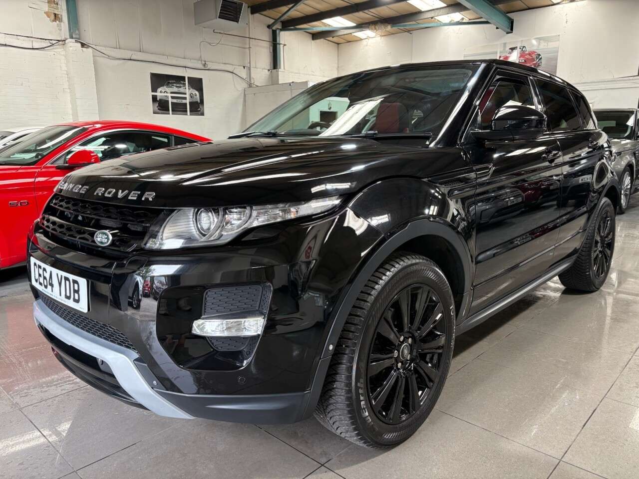 A 2014 LAND ROVER RANGE ROVER EVOQUE 2.2 SD4 Dynamic SUV 5dr Diesel Auto 4WD Euro 5 (s/s) (190 ps) A 2014 LAND ROVER RANGE ROVER EVOQUE 2.2 SD4 Dynamic SUV 5dr Diesel Auto 4WD Euro 5 (s/s) (190 ps)