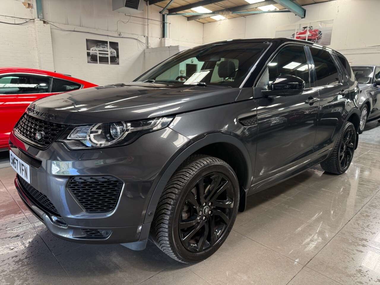 A 2017 LAND ROVER DISCOVERY SPORT 2.0 Si4 HSE Dynamic Lux SUV 5dr Petrol Auto 4WD Euro 6 (s/s) (290 bhp) ONE A 2017 LAND ROVER DISCOVERY SPORT 2.0 Si4 HSE Dynamic Lux SUV 5dr Petrol Auto 4WD Euro 6 (s/s) (290 bhp) ONE