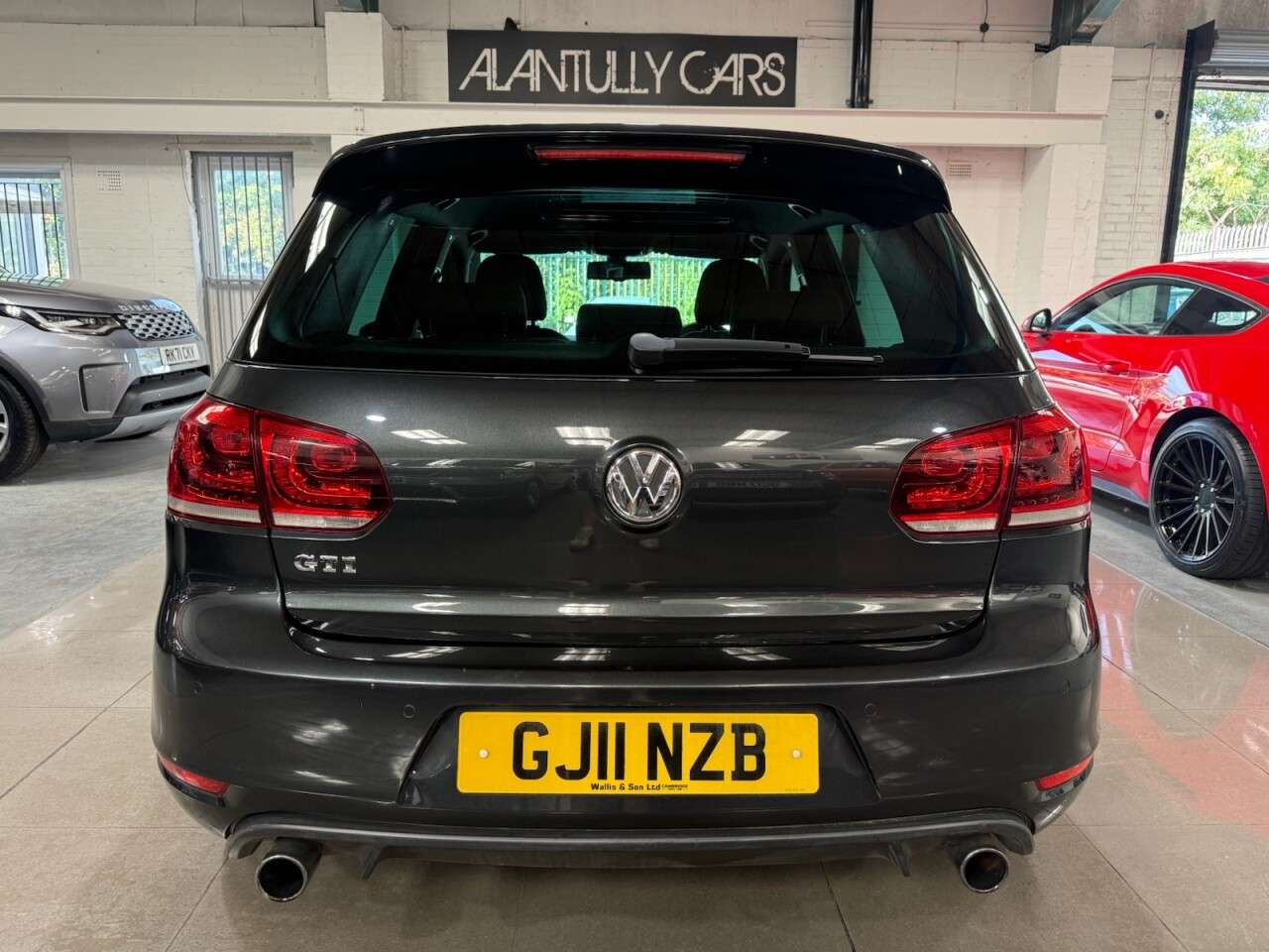 A 2011 VOLKSWAGEN GOLF 2.0 TSI GTI Hatchback 5dr Petrol DSG Euro 5 (210 ps) A 2011 VOLKSWAGEN GOLF 2.0 TSI GTI Hatchback 5dr Petrol DSG Euro 5 (210 ps)