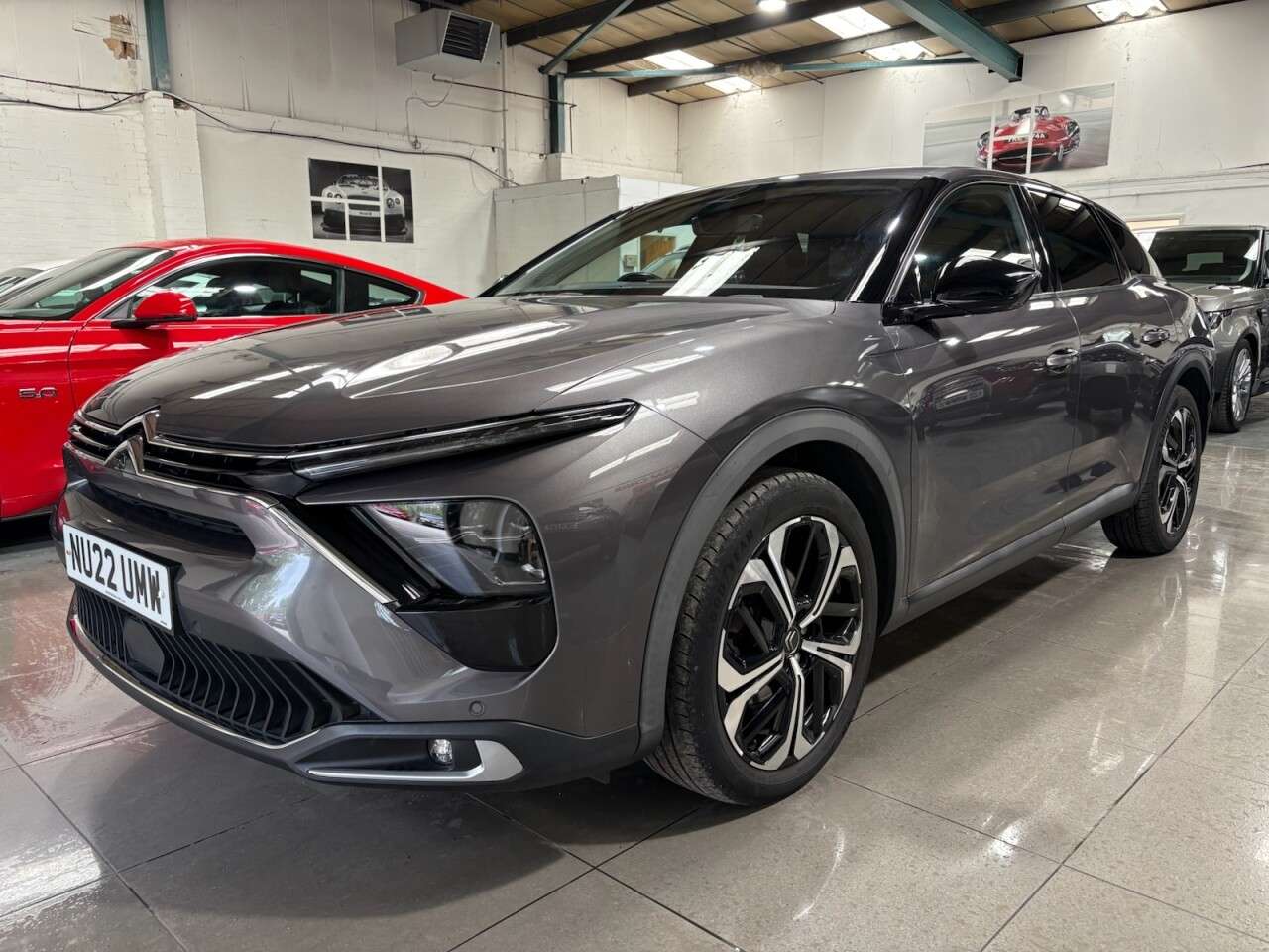 A 2022 CITROEN C5 X 1.2 PureTech Shine Plus Hatchback 5dr Petrol EAT8 Euro 6 (s/s) (130 ps) A 2022 CITROEN C5 X 1.2 PureTech Shine Plus Hatchback 5dr Petrol EAT8 Euro 6 (s/s) (130 ps)