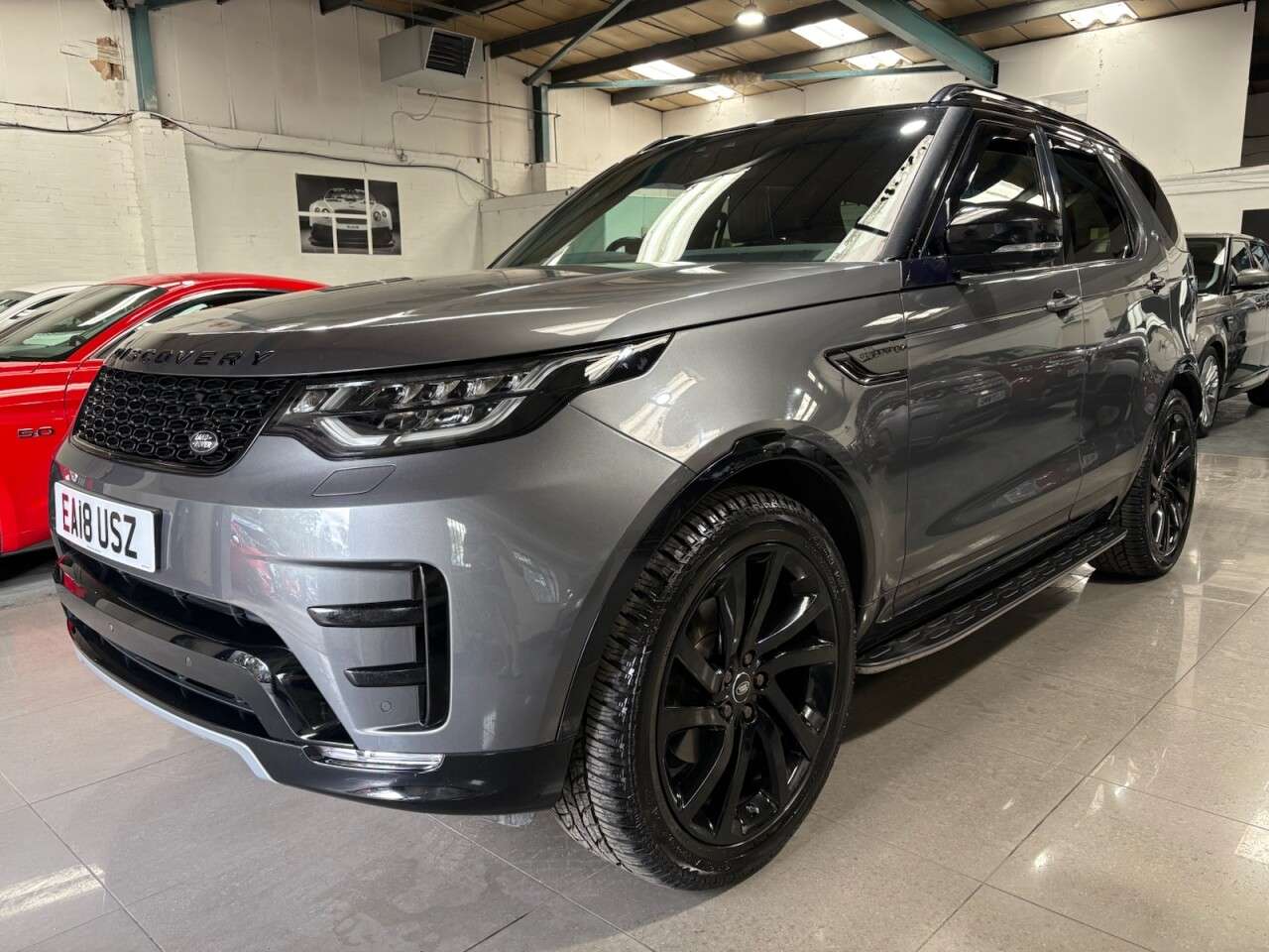 A 2018 LAND ROVER DISCOVERY 3.0 TD V6 HSE Luxury SUV 5dr Diesel Auto 4WD Euro 6 (s/s) (258 ps) A 2018 LAND ROVER DISCOVERY 3.0 TD V6 HSE Luxury SUV 5dr Diesel Auto 4WD Euro 6 (s/s) (258 ps)