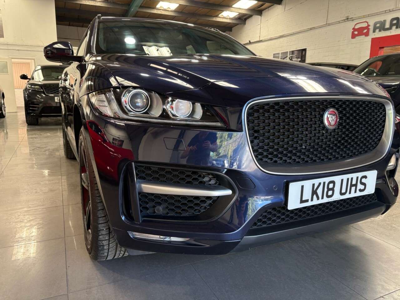 2018 JAGUAR F-PACE 2018 JAGUAR F-PACE