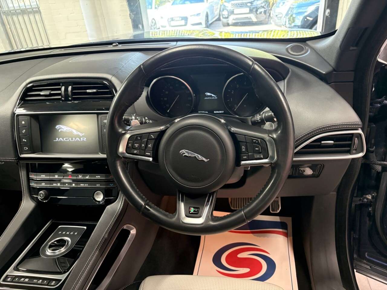 2018 JAGUAR F-PACE 2018 JAGUAR F-PACE
