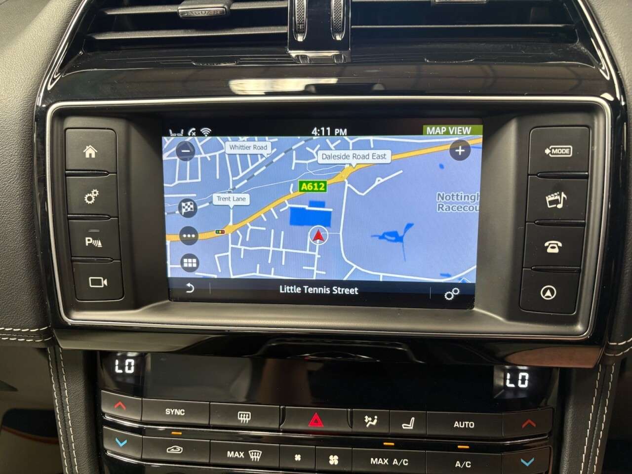2018 JAGUAR F-PACE 2018 JAGUAR F-PACE