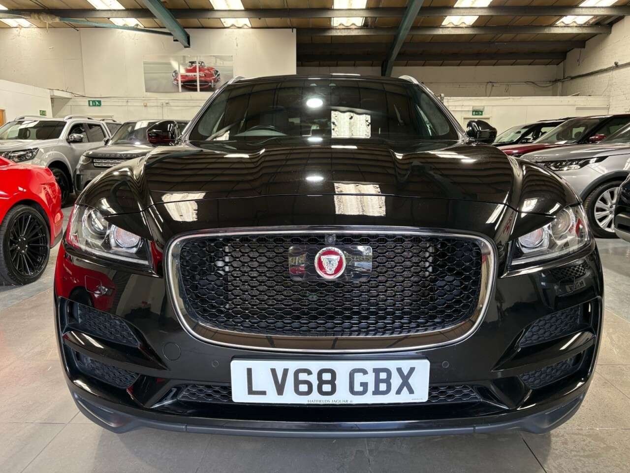 A 2018 JAGUAR F-PACE 2.0 P250i Portfolio SUV 5dr Petrol Auto AWD Euro 6 (s/s) (250 ps) A 2018 JAGUAR F-PACE 2.0 P250i Portfolio SUV 5dr Petrol Auto AWD Euro 6 (s/s) (250 ps)