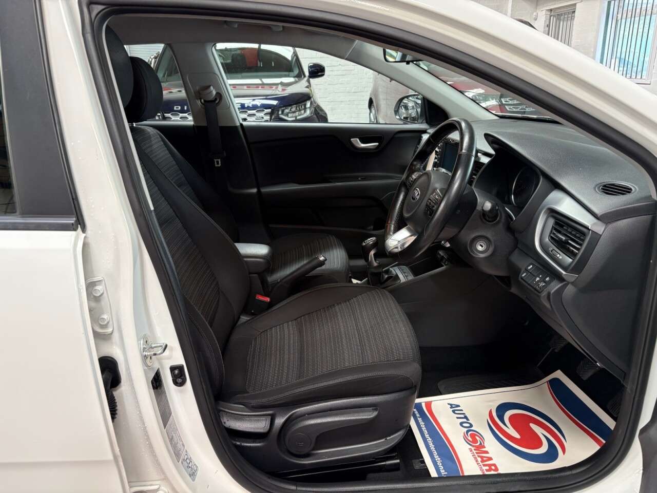 2018 KIA STONIC 2018 KIA STONIC