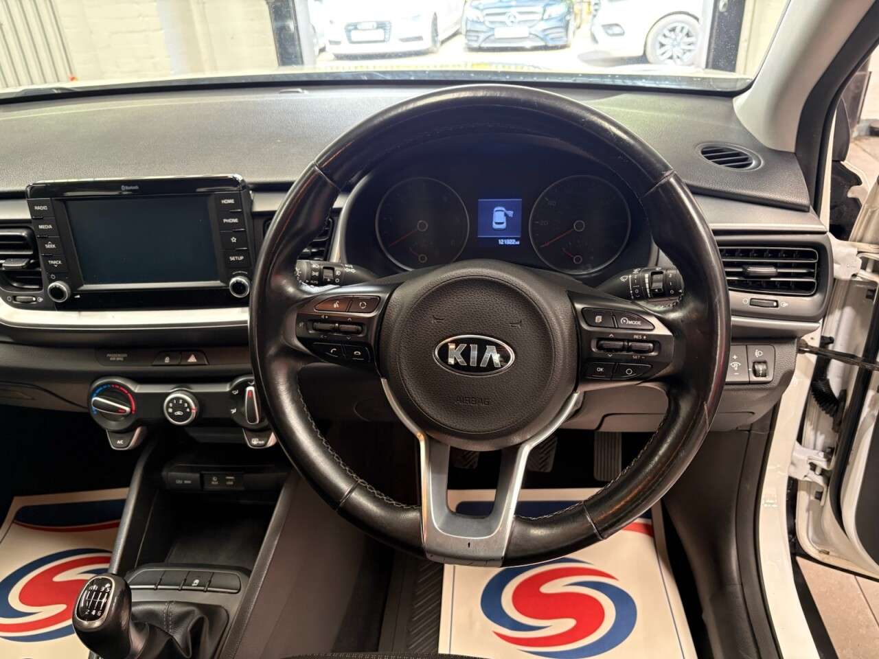 2018 KIA STONIC 2018 KIA STONIC